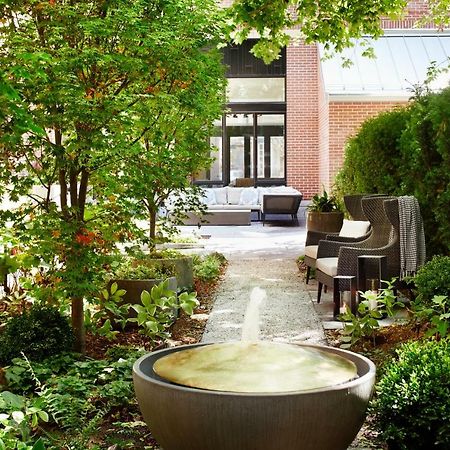 The Whitney Hotel Boston Esterno foto The Spa at The Ivy Hotel