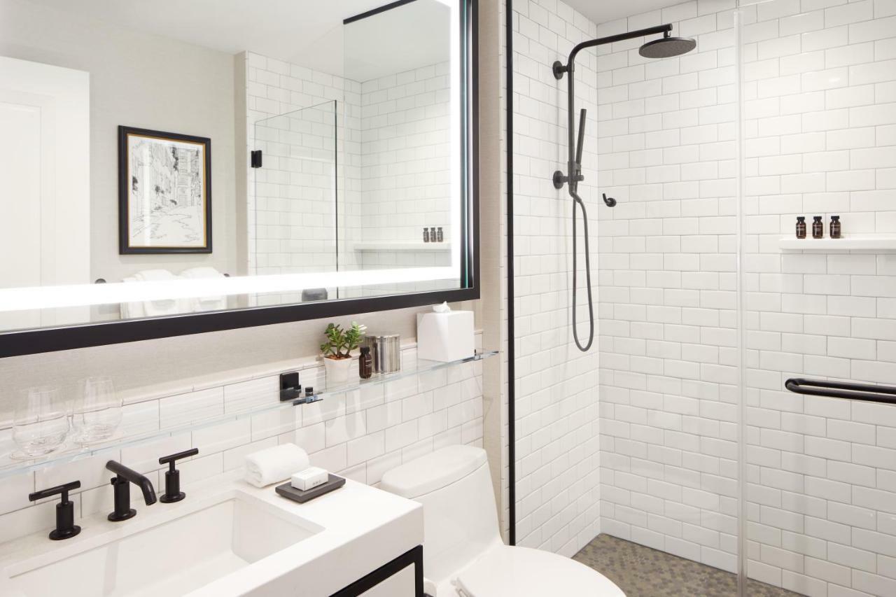 The Whitney Hotel Boston Esterno foto Bathroom